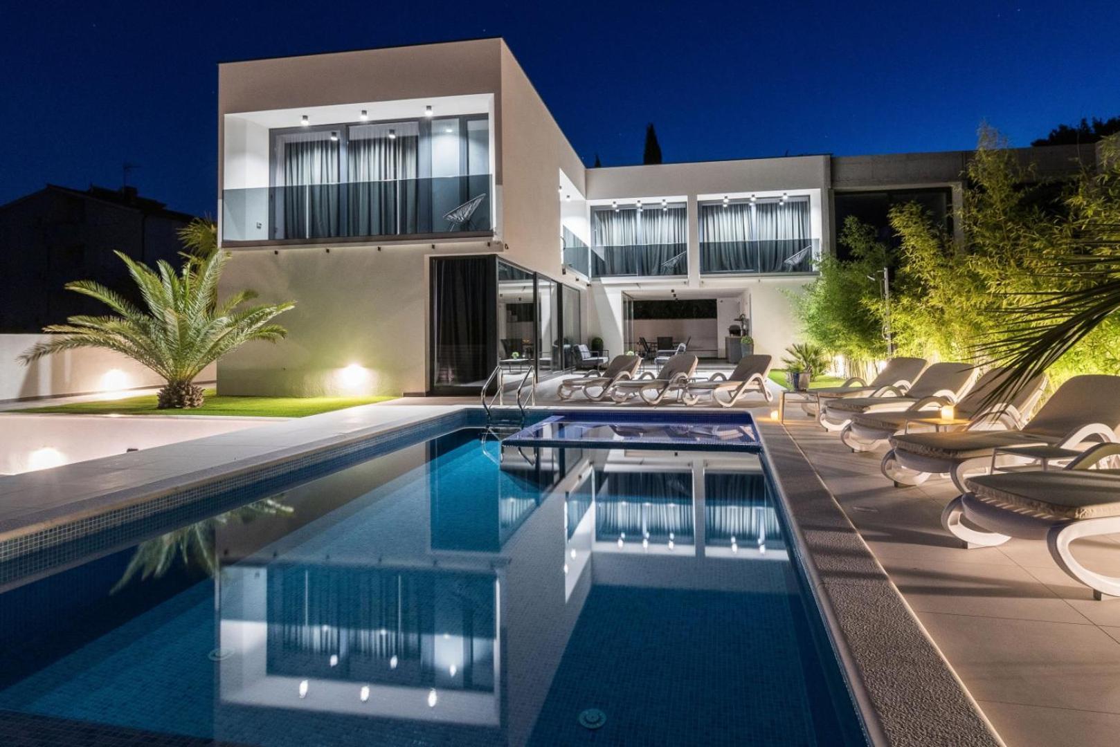 Villa Miaa Newly Built Modern Villa In Medulin For 9 People With Heated Swimming Pool & Jacuzzi Exterior foto